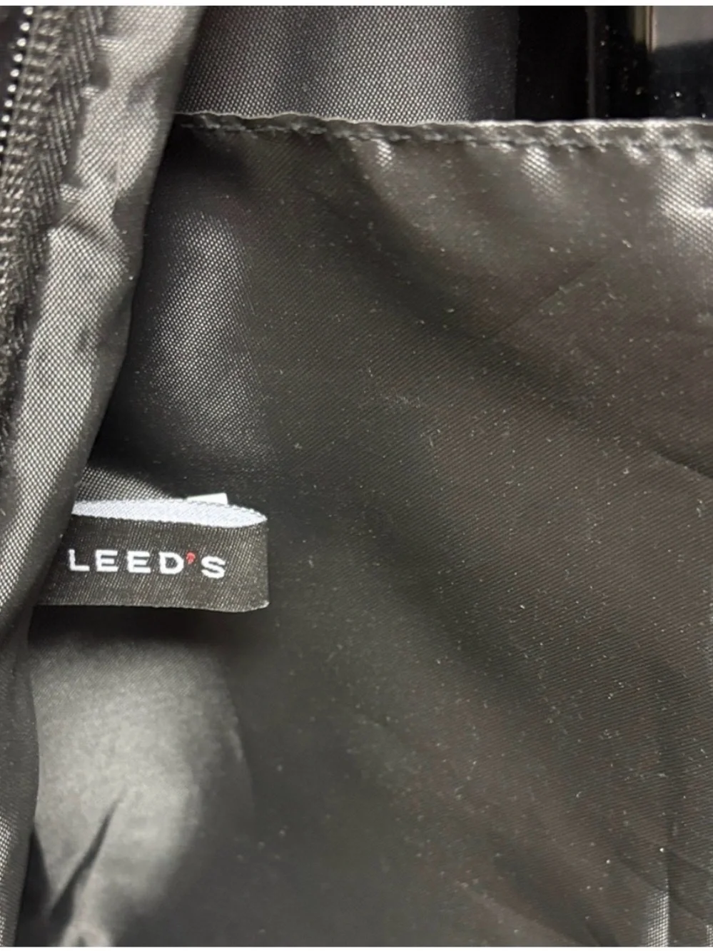 Leeds durable black